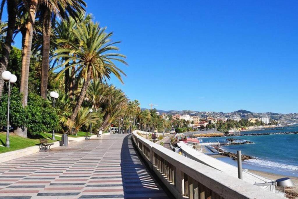 Studio Loft In The Center Sanremo For 3 People Екстер'єр фото